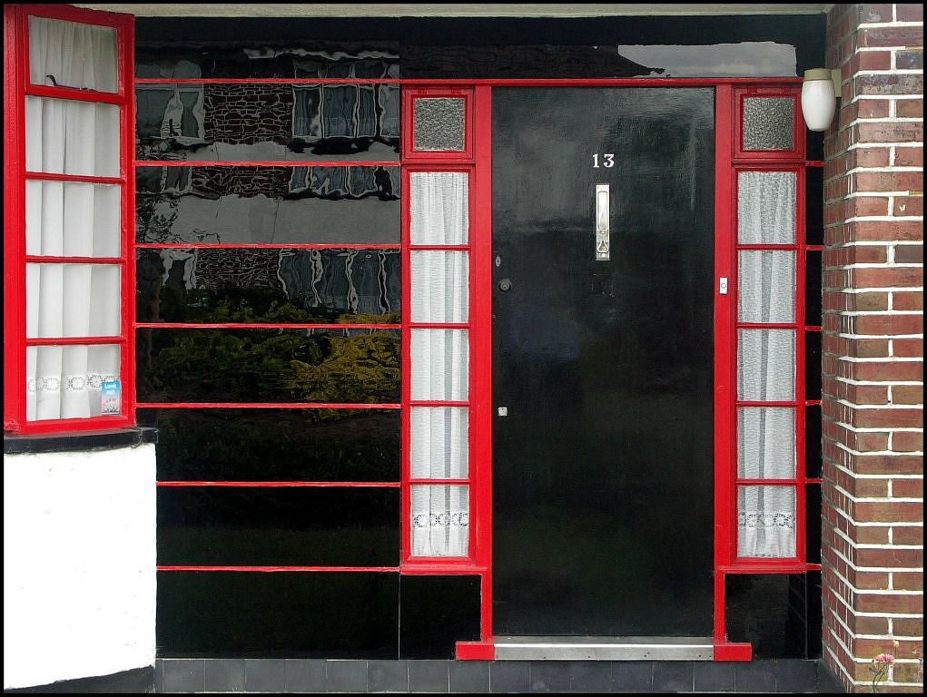 Houses in the Tudor Way Area Petts Wood